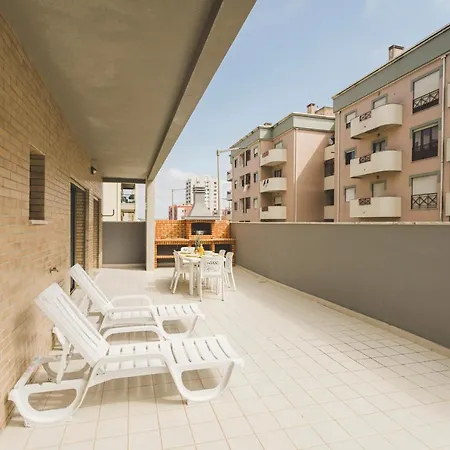 94 - Family Surf Apartman Peniche